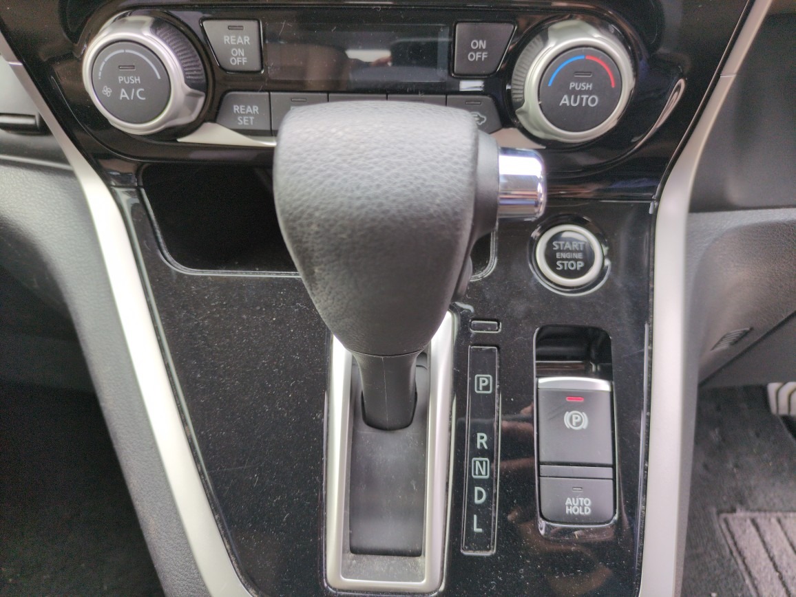 NISSAN SERENA 2017 | HIGHWAY STAR